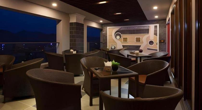 Royal Palace Hotel Tuyen Quang Екстериор снимка