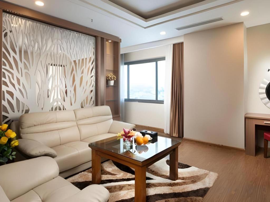 Royal Palace Hotel Tuyen Quang Екстериор снимка