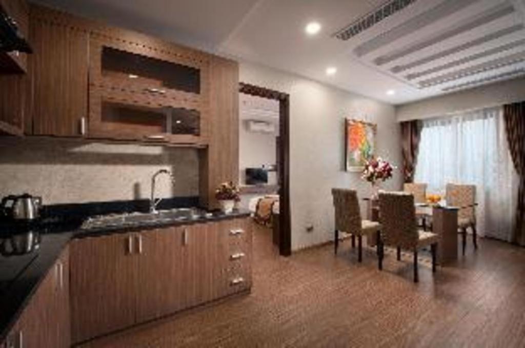 Royal Palace Hotel Tuyen Quang Екстериор снимка