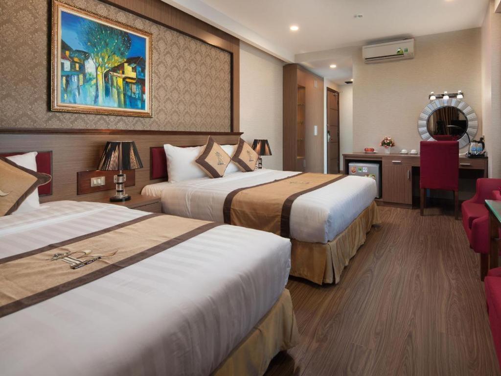 Royal Palace Hotel Tuyen Quang Екстериор снимка
