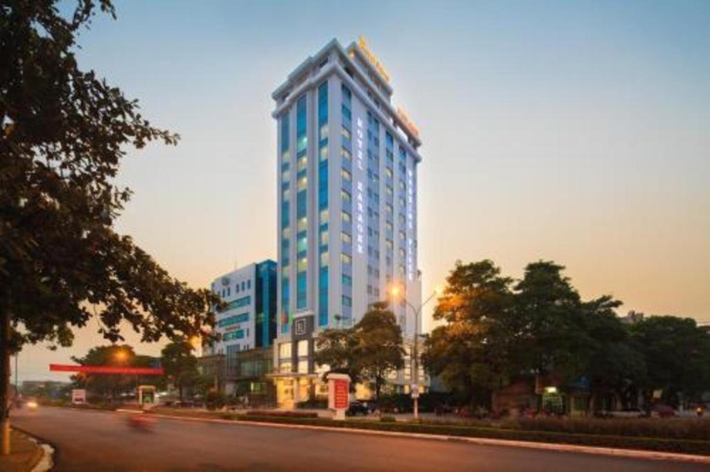 Royal Palace Hotel Tuyen Quang Екстериор снимка